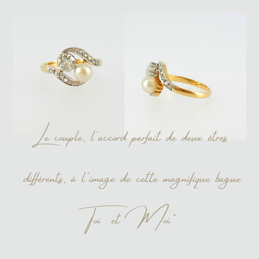 Bague Toi & Moi en or jaune 750 ‰ présentant un diamant et une perle juxtaposé.
